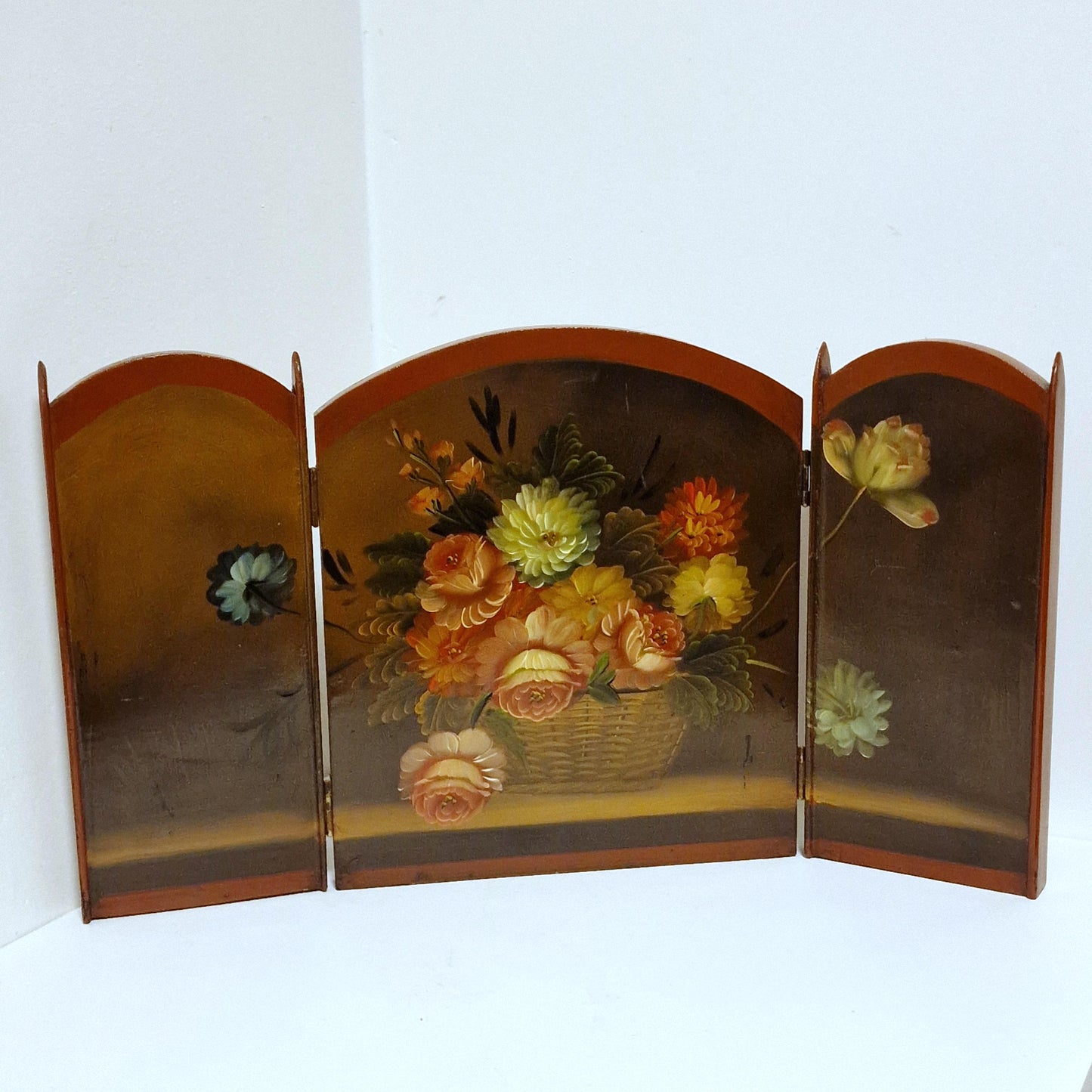 Hand Painted Floral Tabletop Room Divider, Lacquered Wood Screen (60cm)