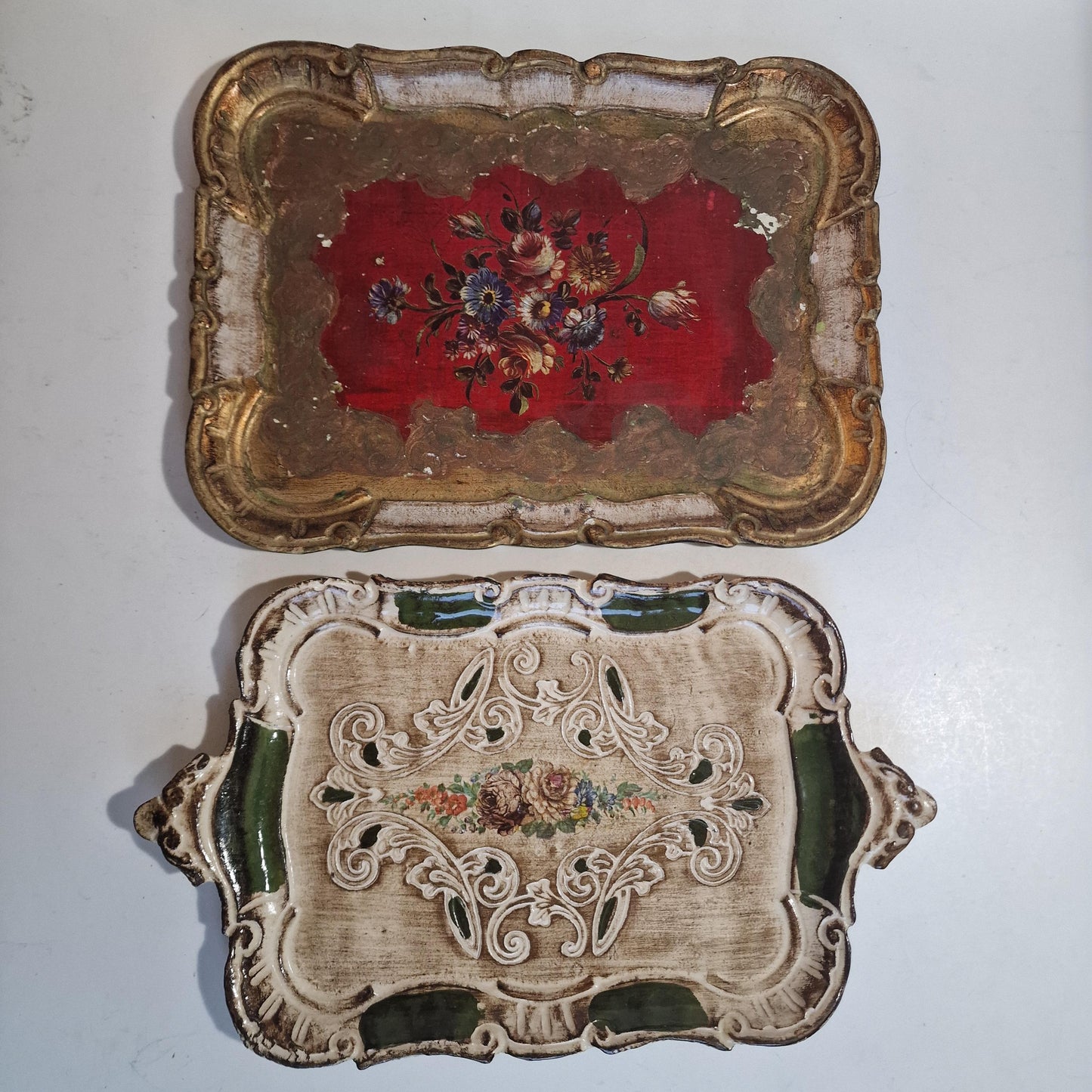 small Venezian Italian Florentine Tray in Gold , Wood, 1960s Firenze, handmade, vintage, polychrome