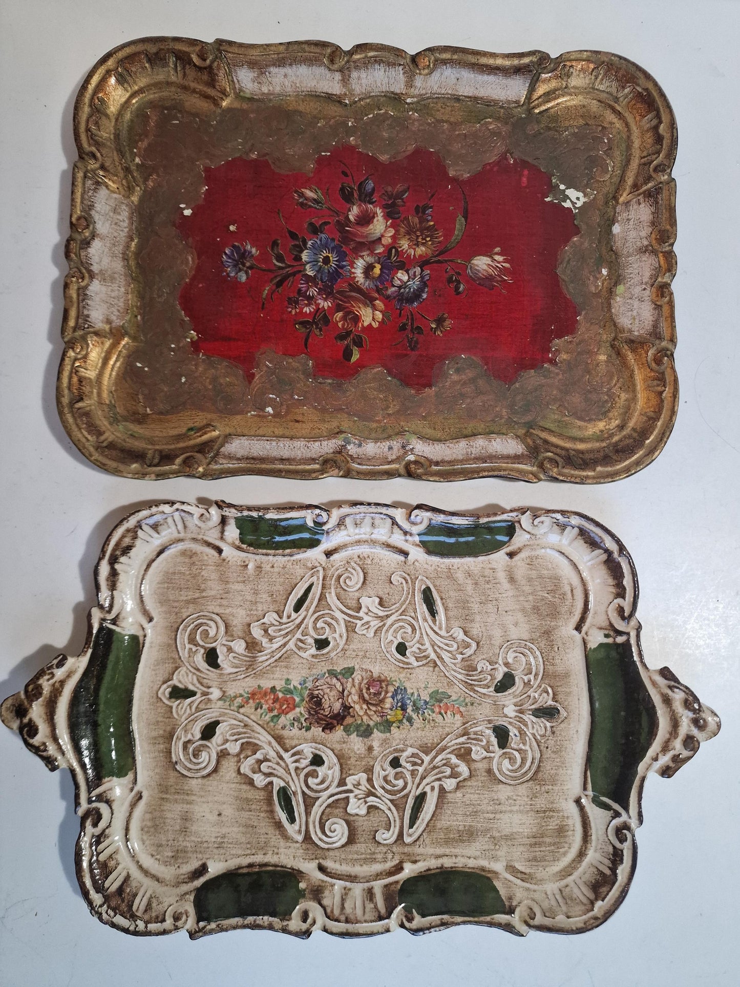 small Venezian Italian Florentine Tray in Gold , Wood, 1960s Firenze, handmade, vintage, polychrome