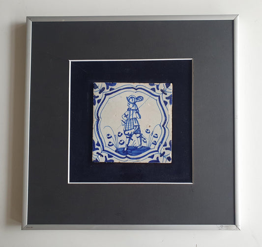 Frame with dutch delft tile , lijsten frames for 13 x 13 cm tiles.