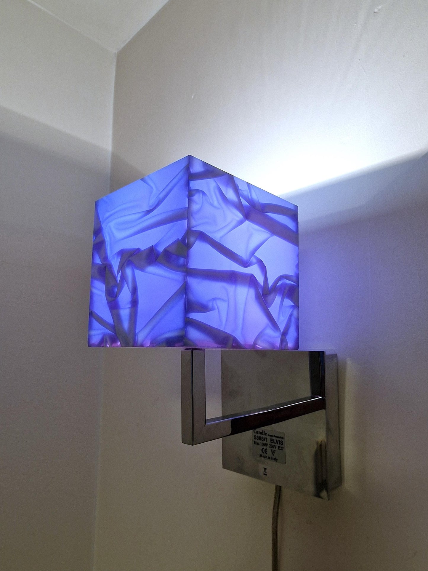 Fontana Arte Elvis Wall Light – Charles Williams, Italian Designer Lamp