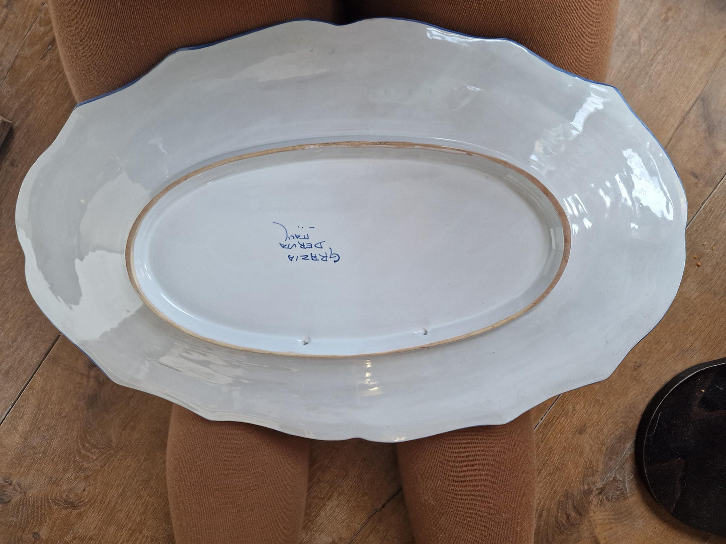 DERUTA Italian Faience Pottery Plate, Blue Rabbit Design