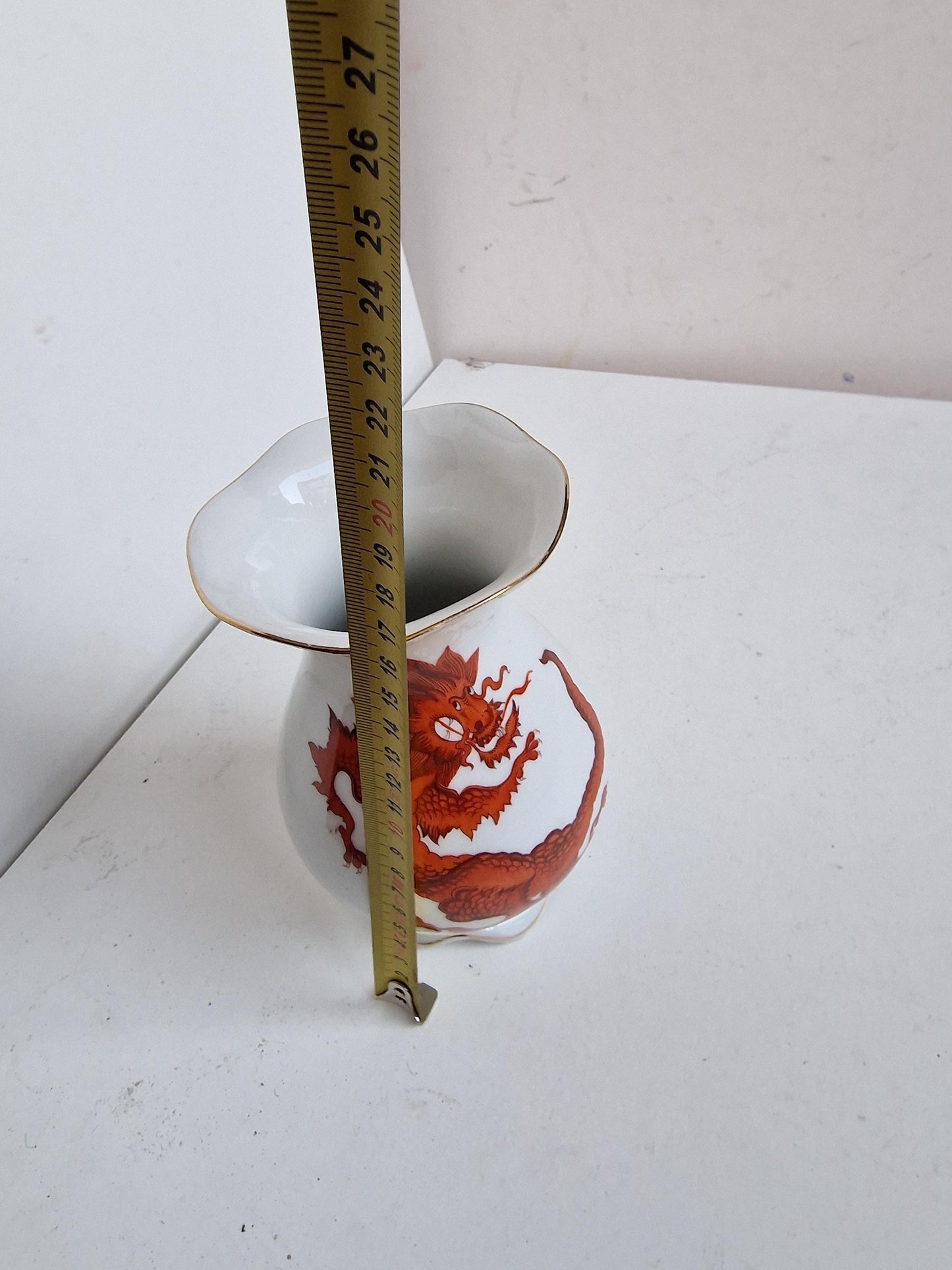 dresden red dragon porcelain old vase dresdener east germany antique porselein china porcelain
