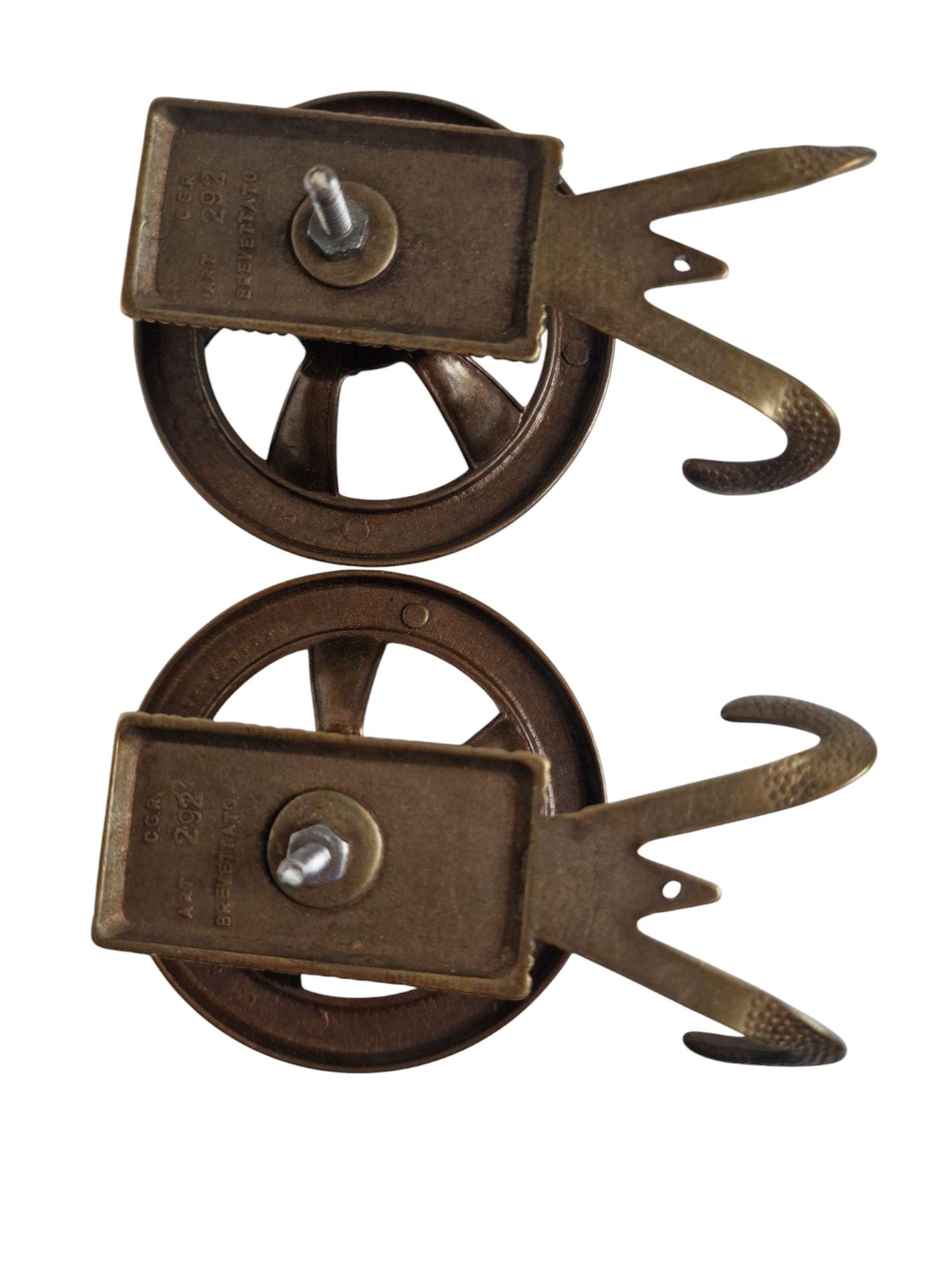 2 old italian brass midcentury medusa coathooks garderobe klassieke kapstokhaken vintage italiaanse round double