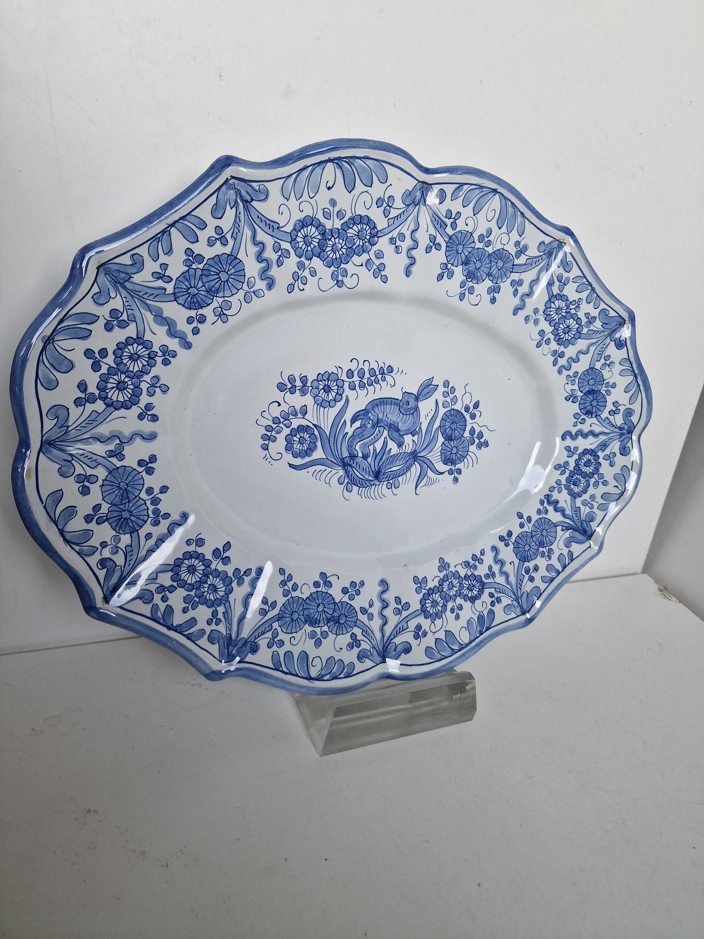 Deruta Handpainted Rabbit Plate, Italian Polychrome Faience Pottery