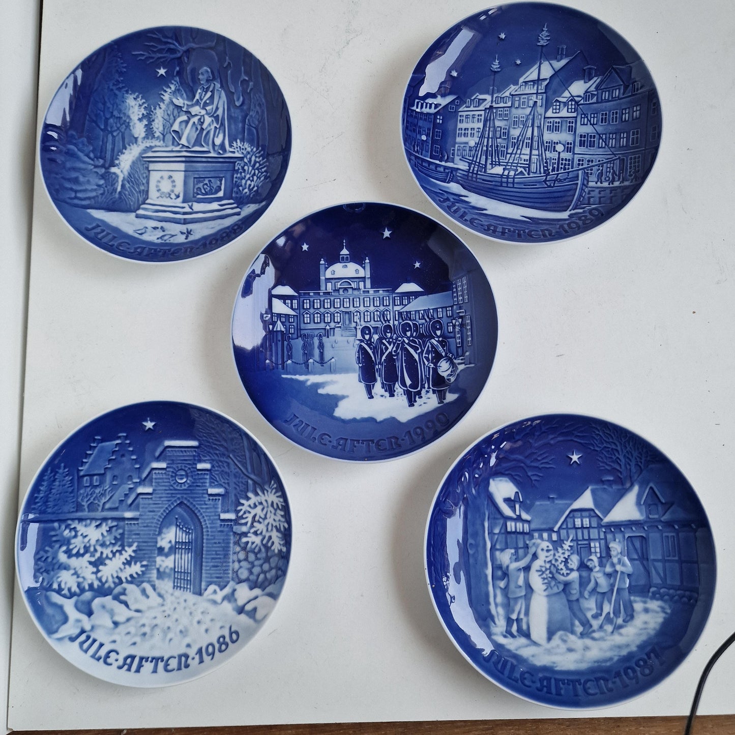 Bing & Grondahl, Royal Copenhagen Christmas Plates, Scandinavian Decor
