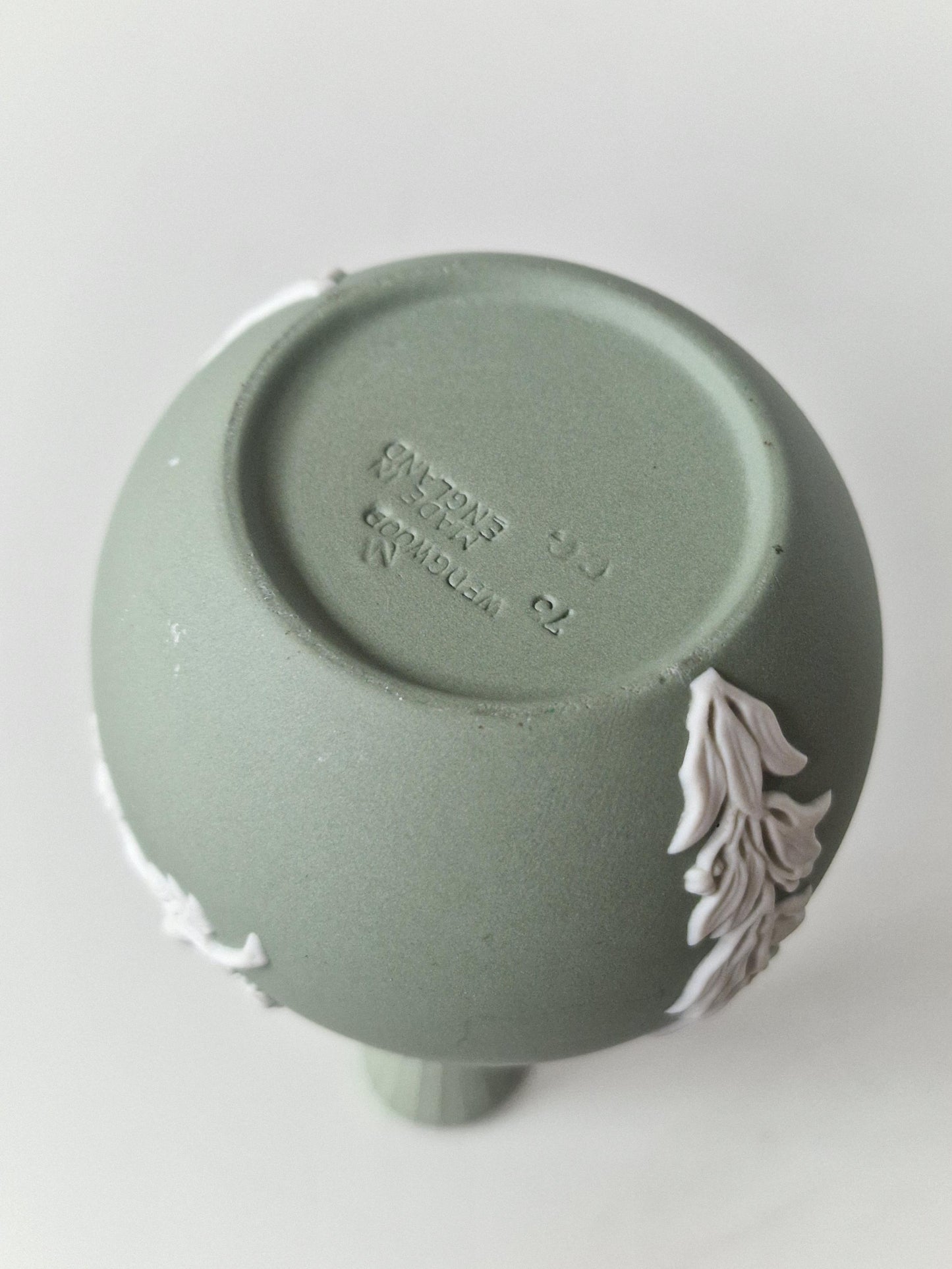mooie Wedgwood of Etrurian & Barlaston steelvaas Jasper ware, green vase
