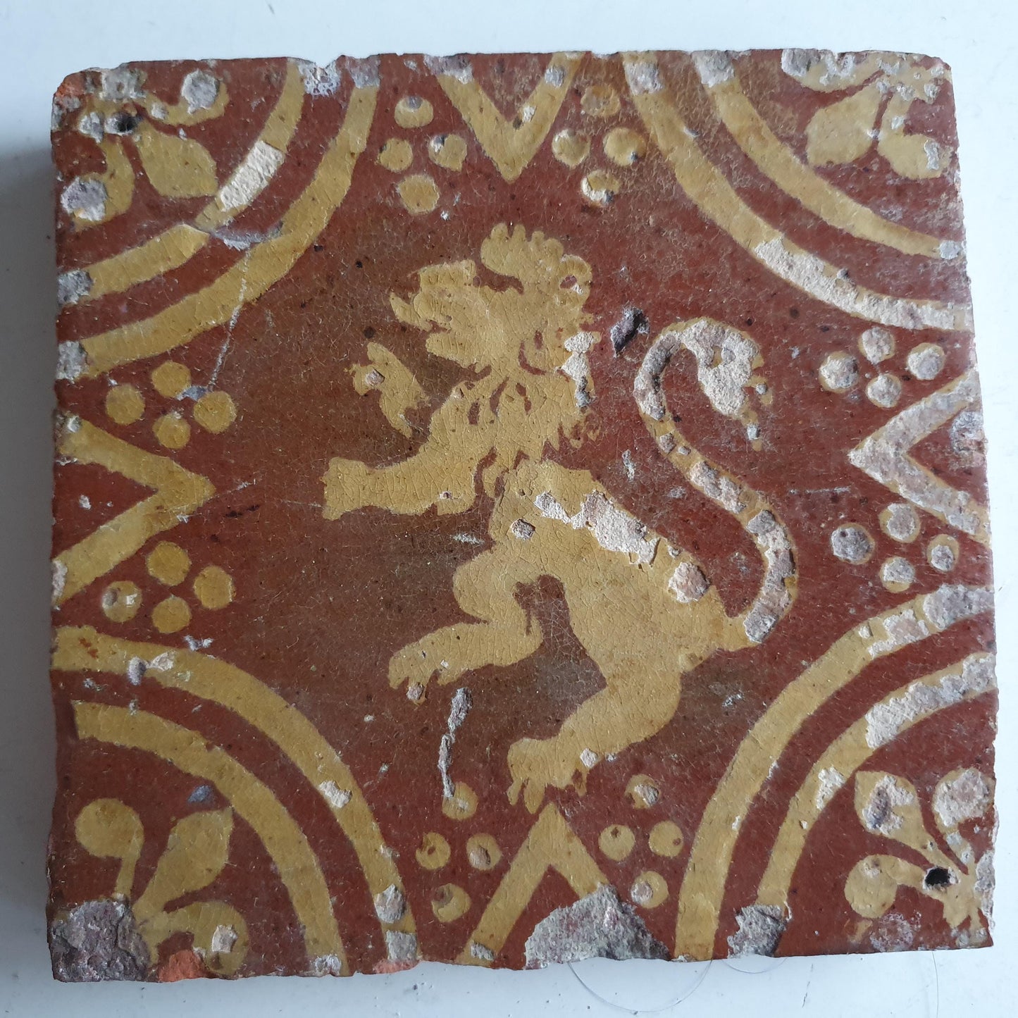 4 x 18th century Antique  Tile lion with lilyhead corner motive