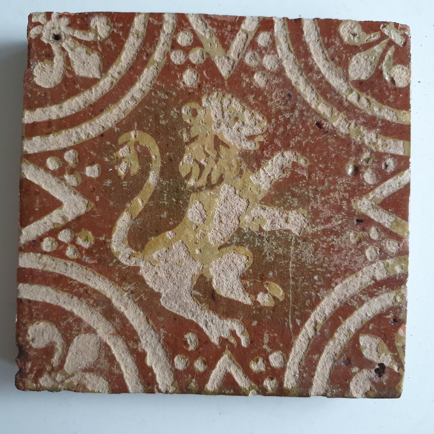4 x 18th century Antique  Tile lion with lilyhead corner motive