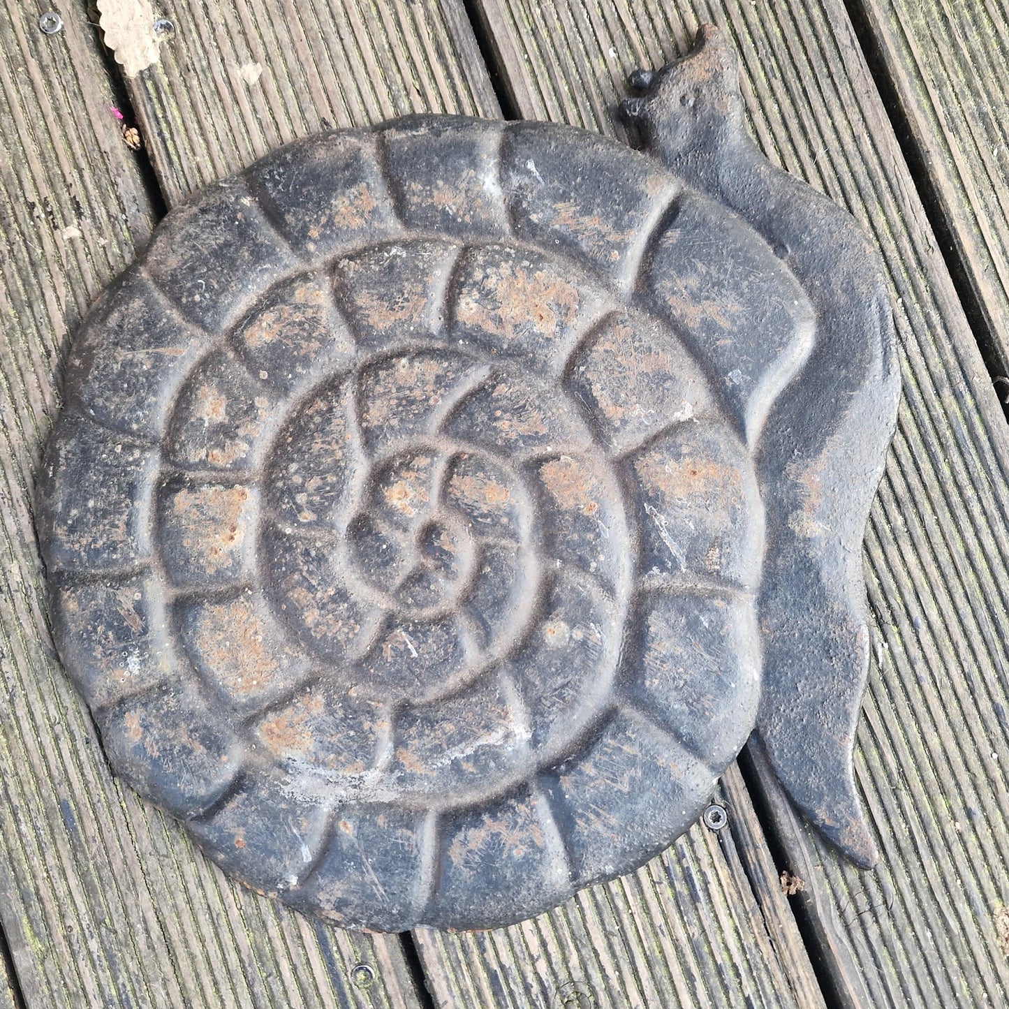 Snail garden iron step stone vintage french esgargot joyfull old stepstone flowergarden