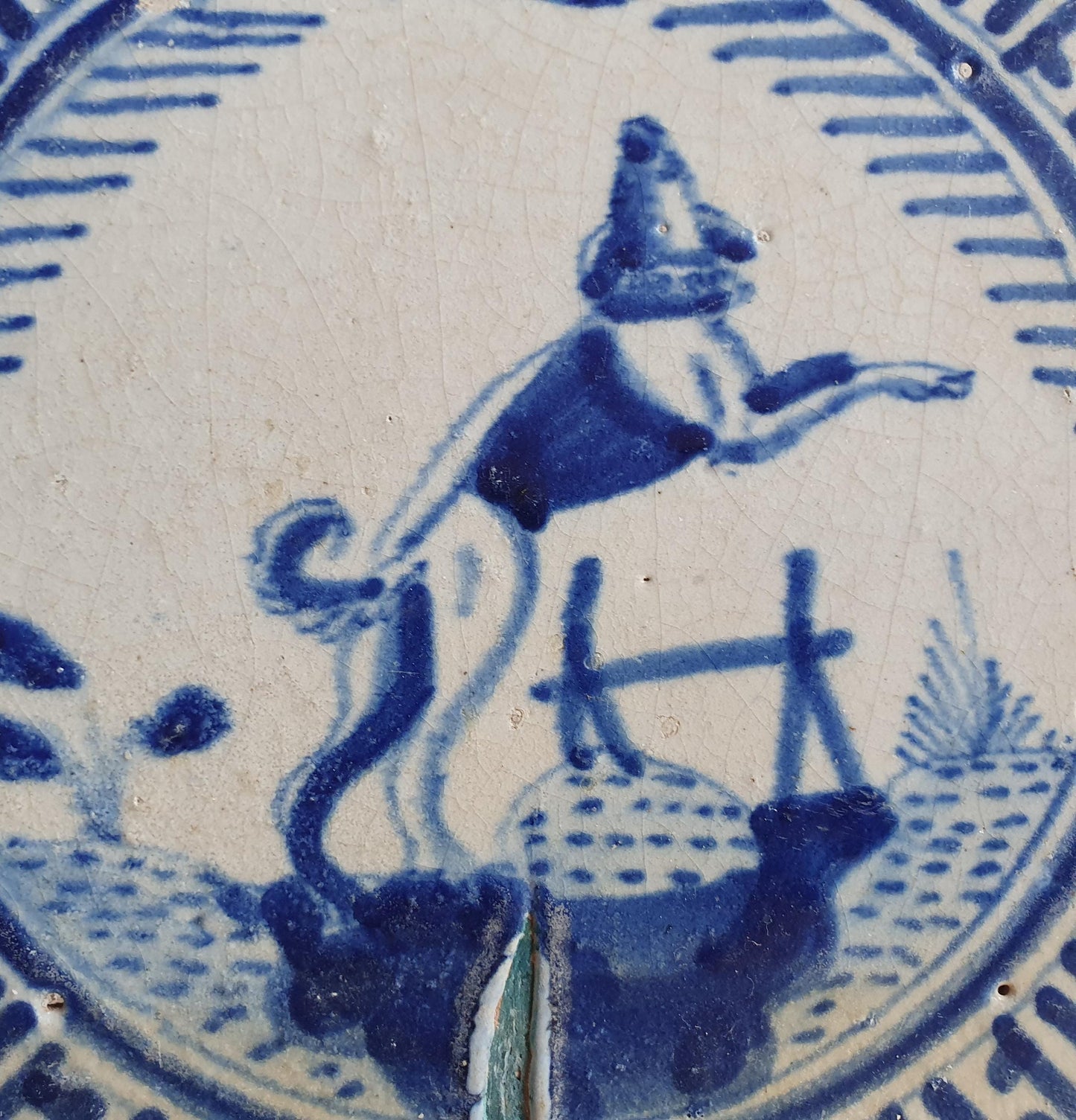 Antique Dutch Tile - Rotterdam Kroontegel, Rotterdamse,  dog , cirkel - Dated around 1625