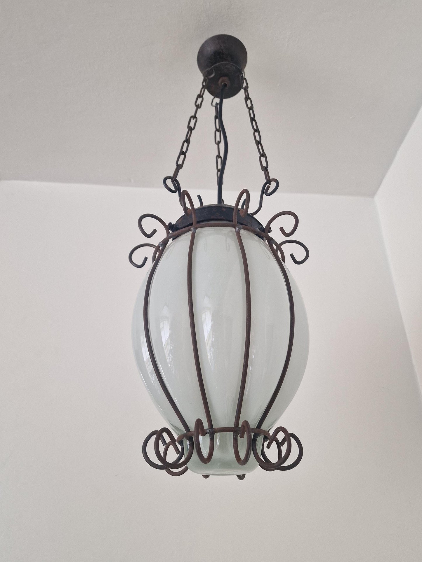 venezian vintage mouthblown glass ceiling lamp. veneziaanse oude hanglamp