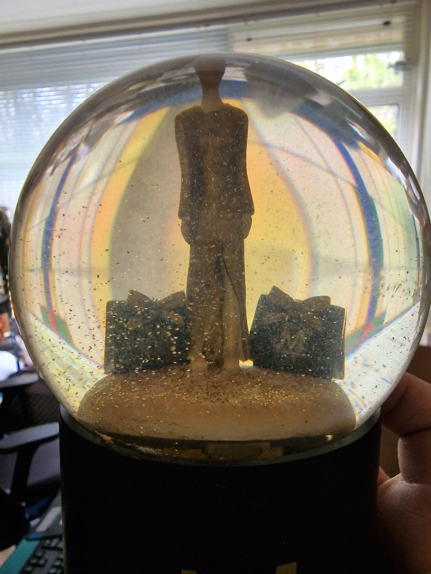 julien macdonald vintage fashion gold snowglobe, retired collectable sneeuwbol schuddebol
