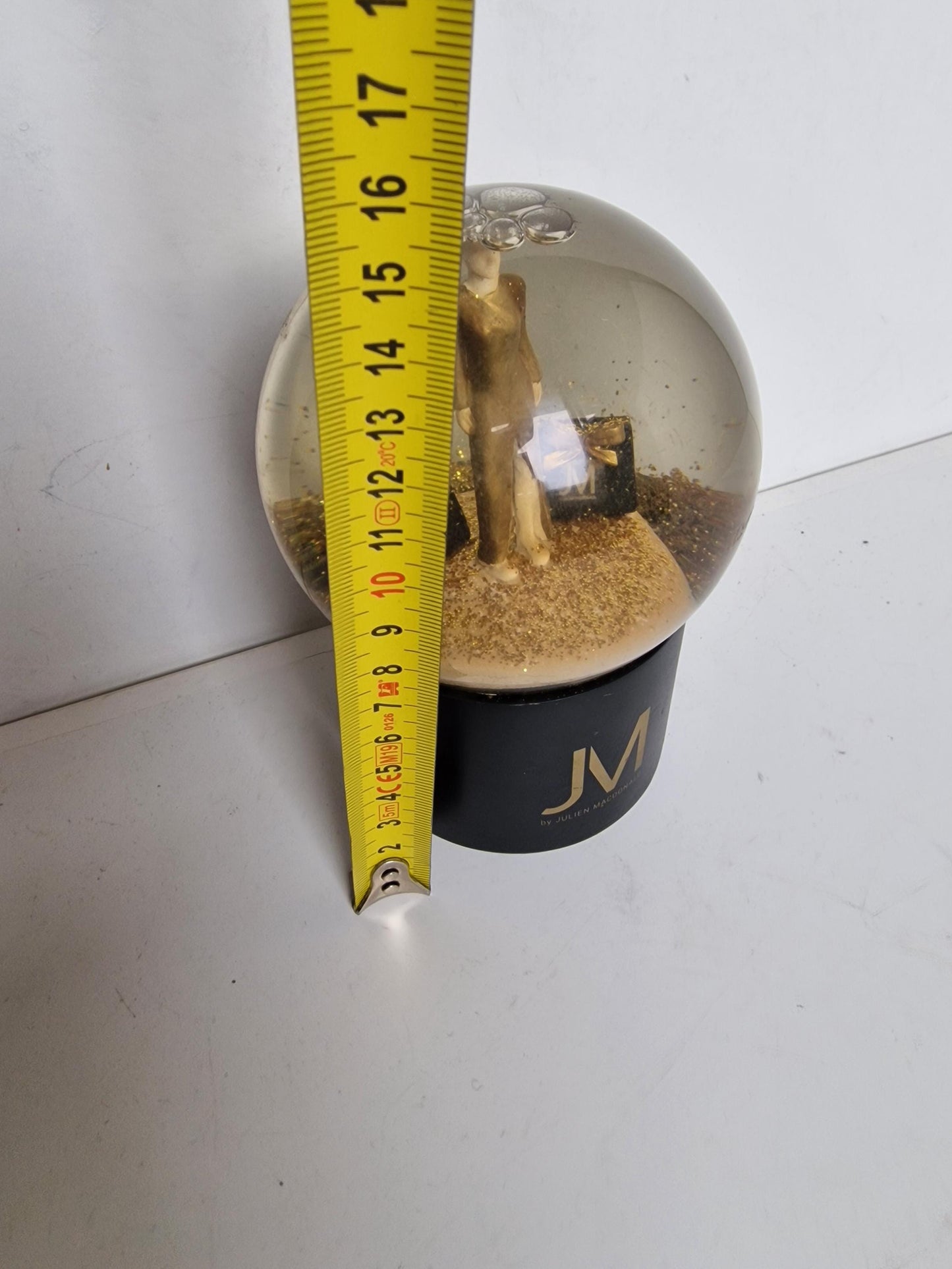julien macdonald vintage fashion gold snowglobe, retired collectable sneeuwbol schuddebol