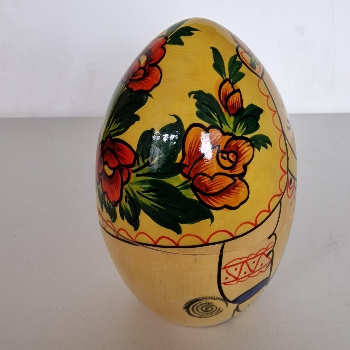 Handpainted Lacquer Matryoshka Egg Dolls, Rare Vintage Russian Babushka matroesjka matrushka
