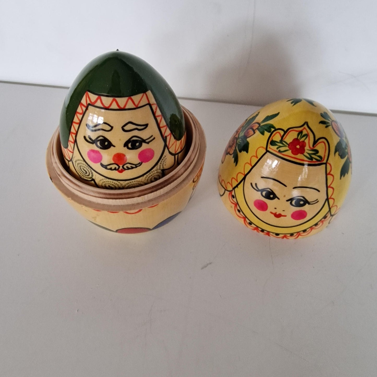 Handpainted Lacquer Matryoshka Egg Dolls, Rare Vintage Russian Babushka matroesjka matrushka
