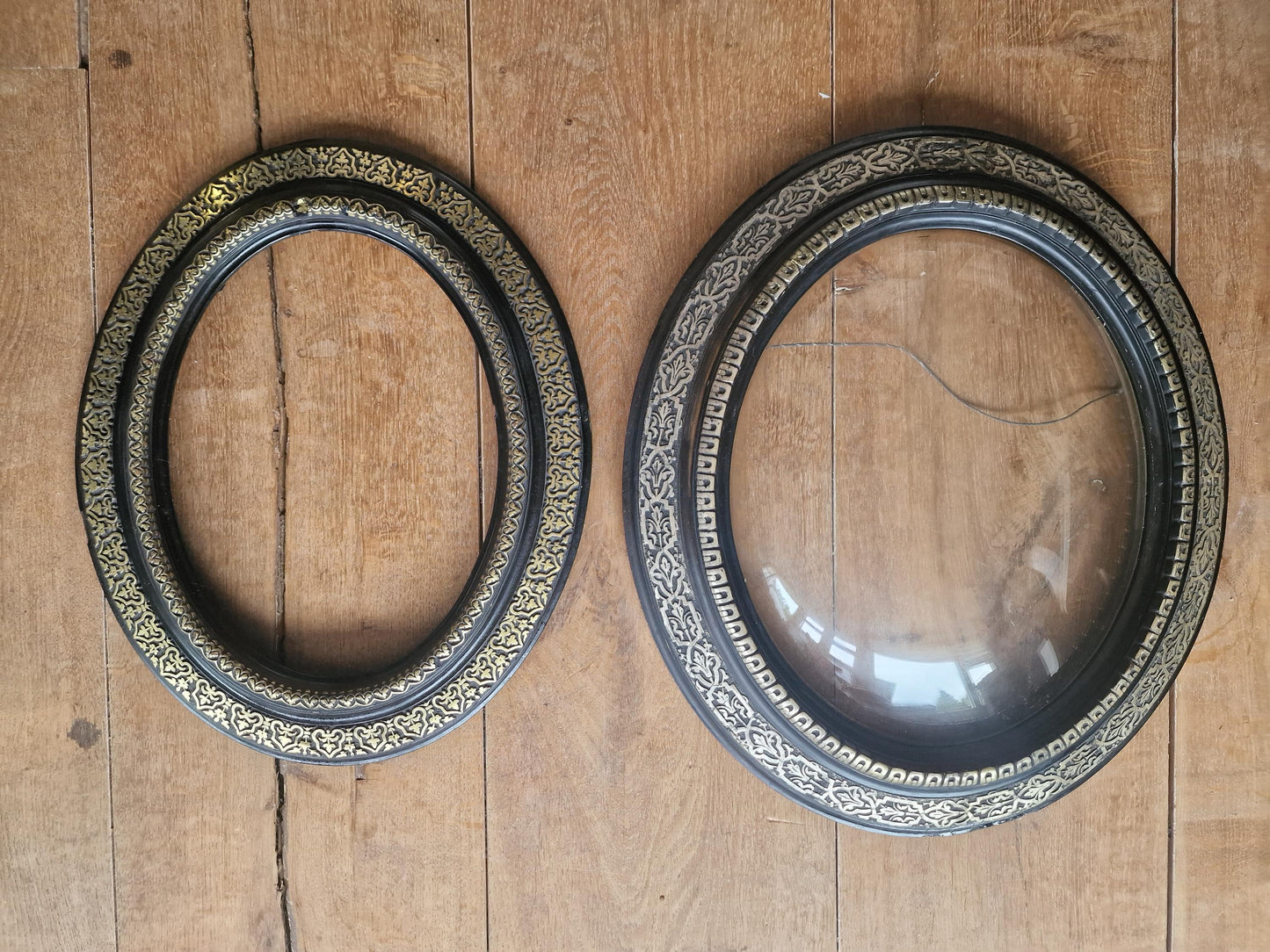 Antique French Oval Frames – Napoleon III Era, Gold Leaf Inlay