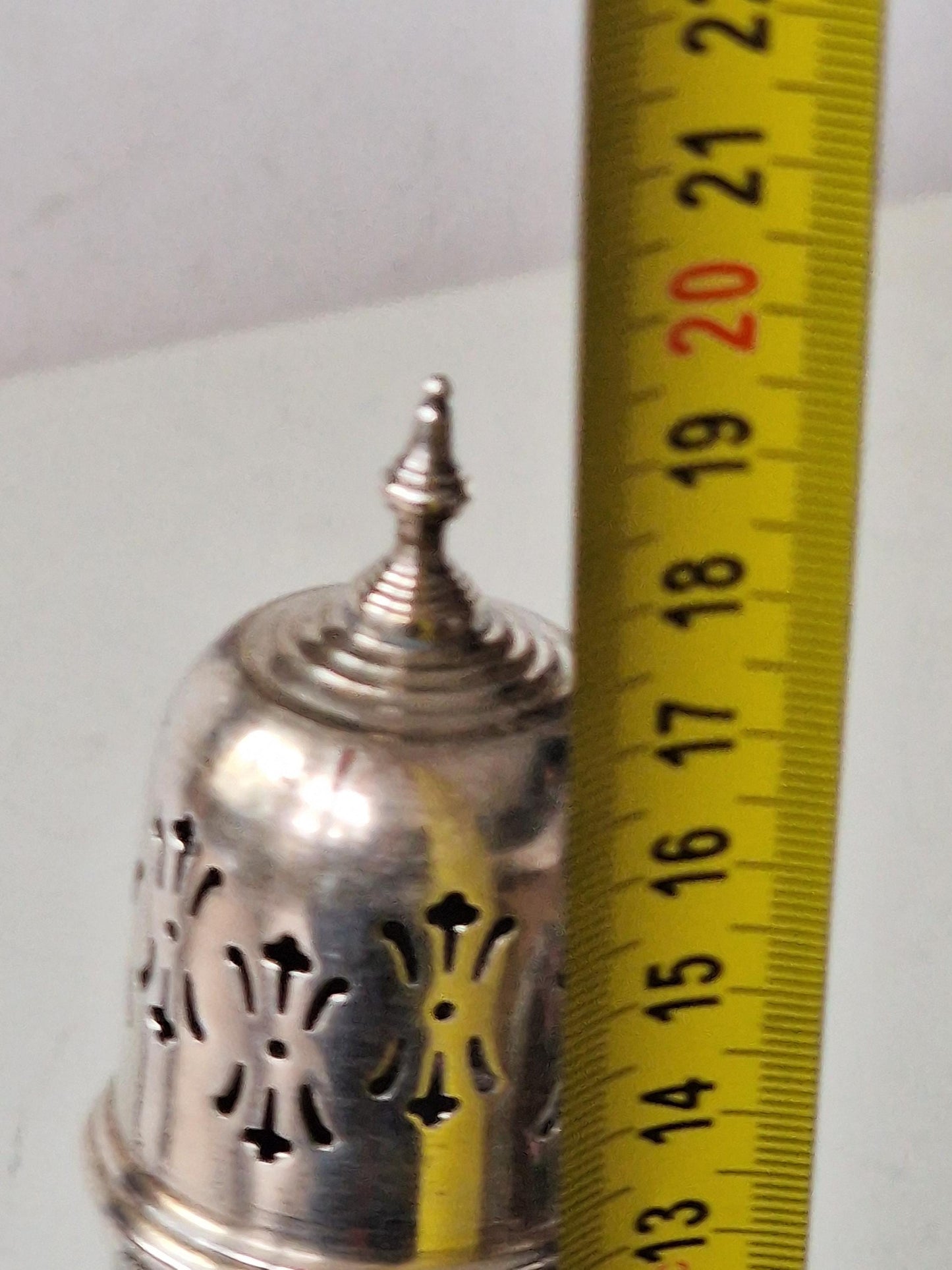 silvered antique british cacao strooier sprinkler spreader bus