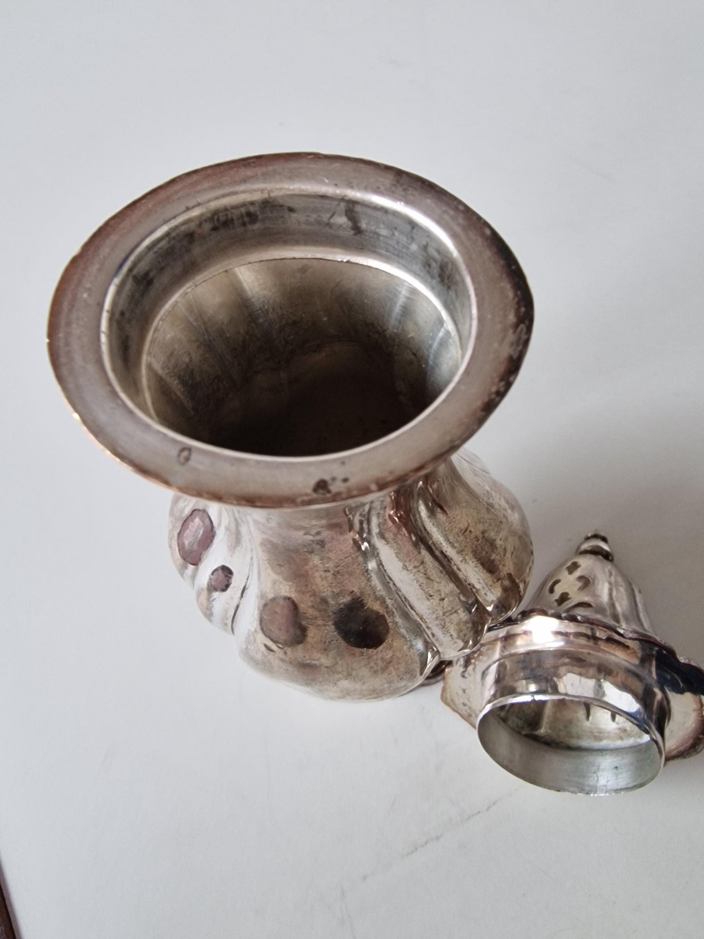 silvered antique british cacao strooier sprinkler spreader bus