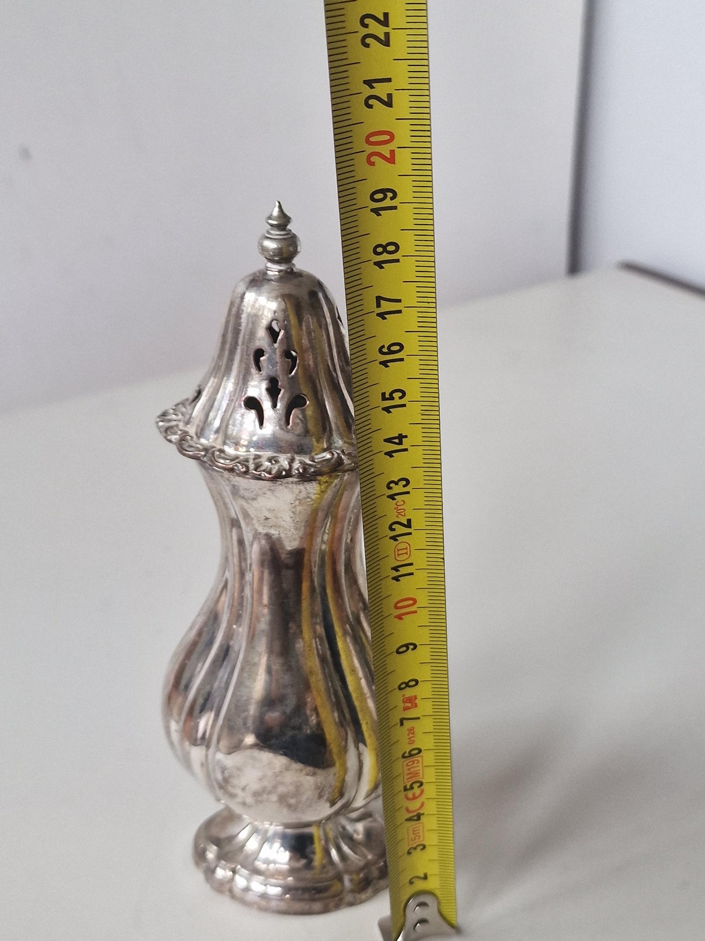 silvered antique british cacao strooier sprinkler spreader bus