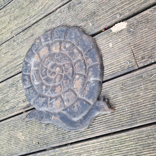 Snail garden iron step stone vintage french esgargot joyfull old stepstone flowergarden