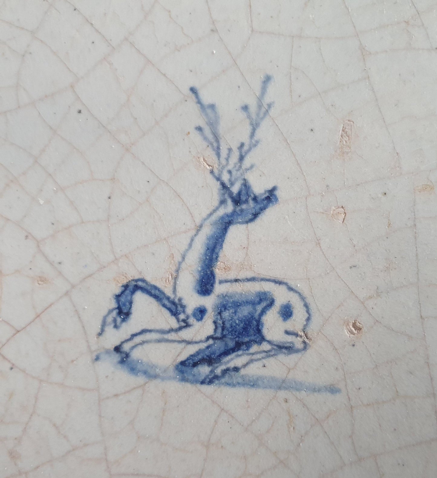 Antique Dutch circle Tile - wan-li cirkel - Dated around 1660, wan-li corner with deer