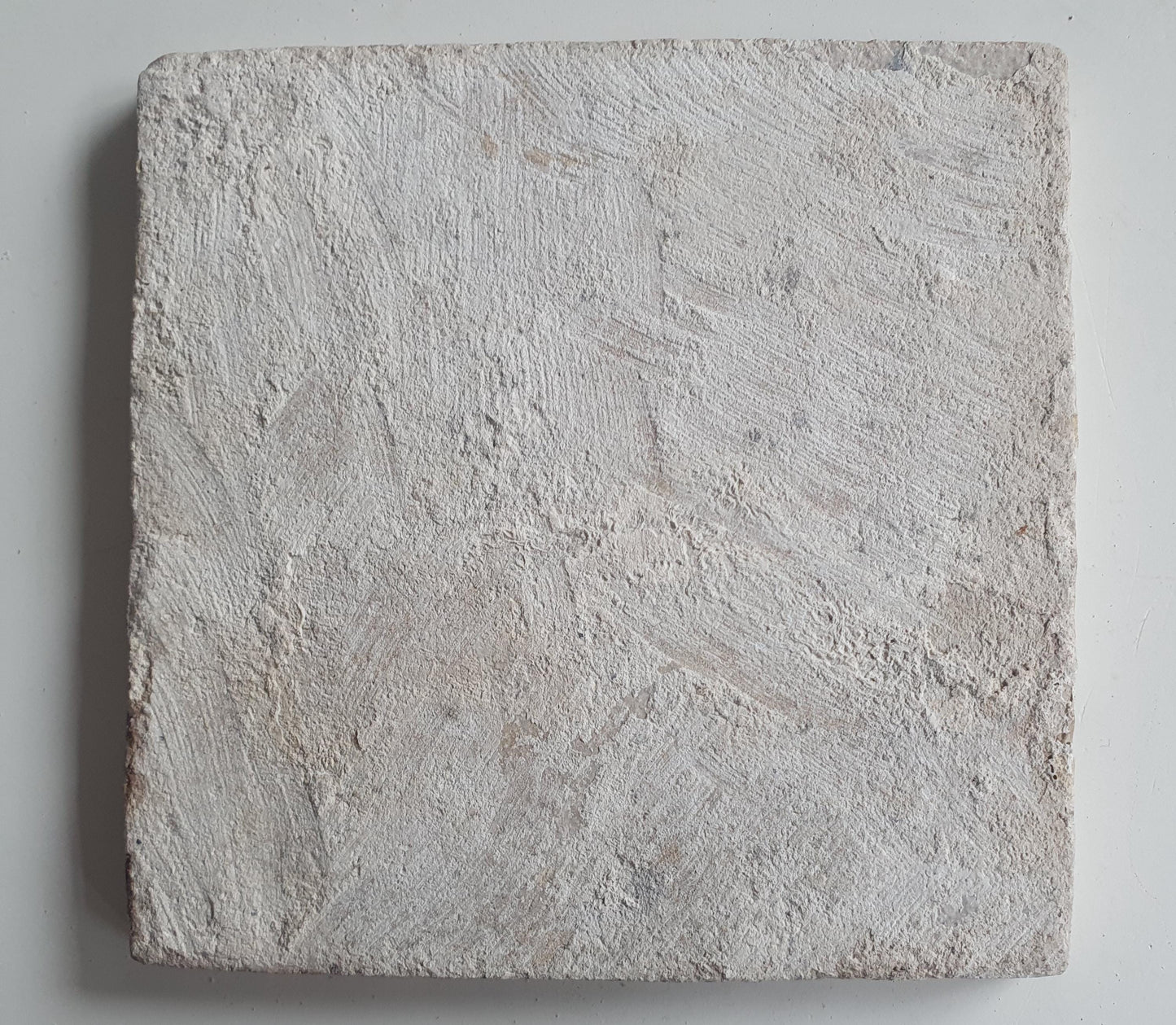 Antique Dutch circle Tile - wan-li cirkel - Dated around 1660, wan-li corner with fox