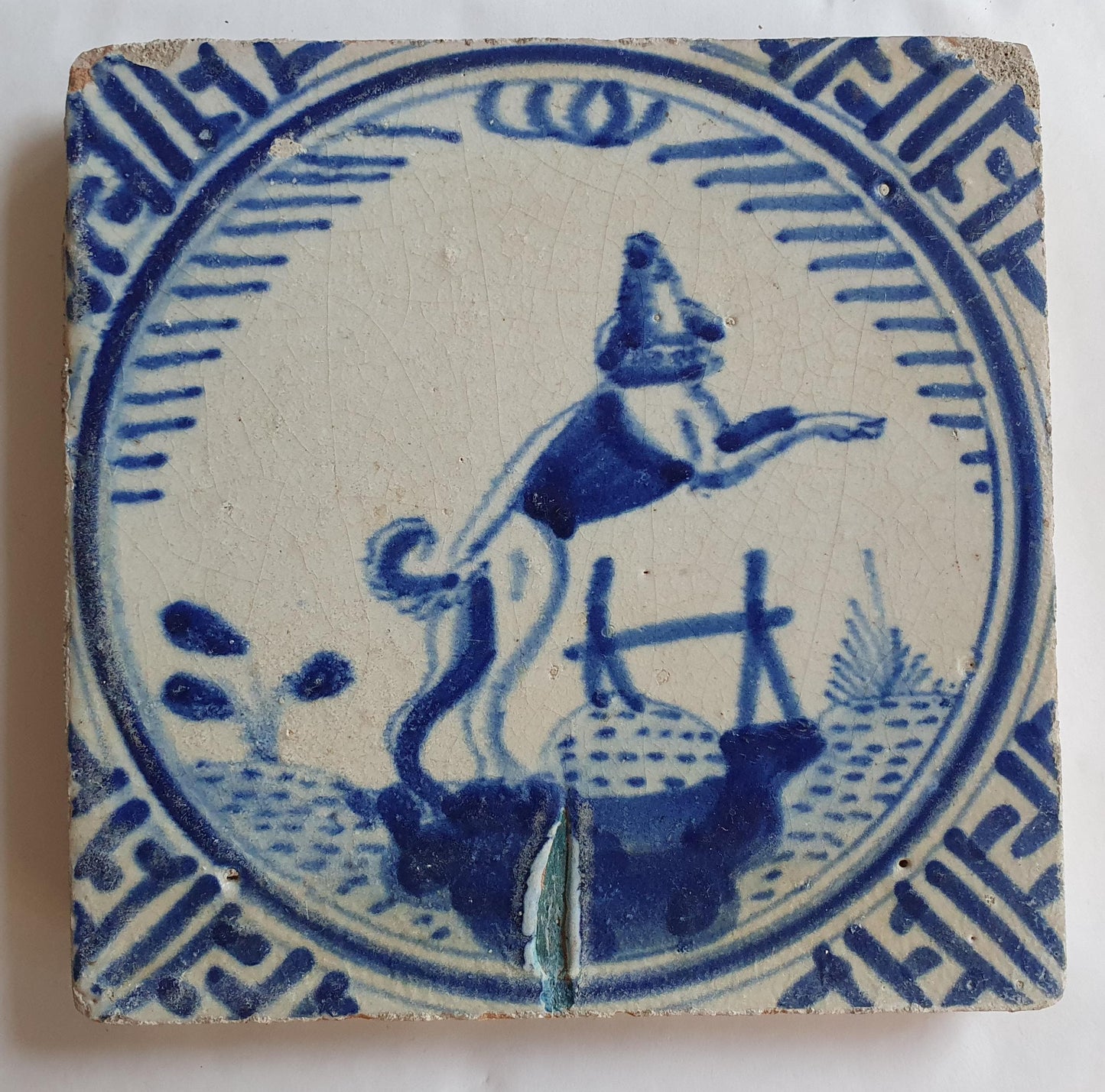 Antique Dutch Tile - Rotterdam Kroontegel, Rotterdamse,  dog , cirkel - Dated around 1625