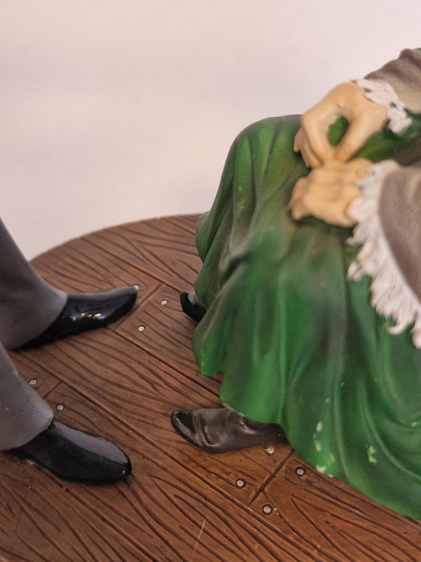 Honoré Daumier – hypnotiseur, mouseion museum figure, polystone, surrealism, limited edition retired collectable parastone figurine