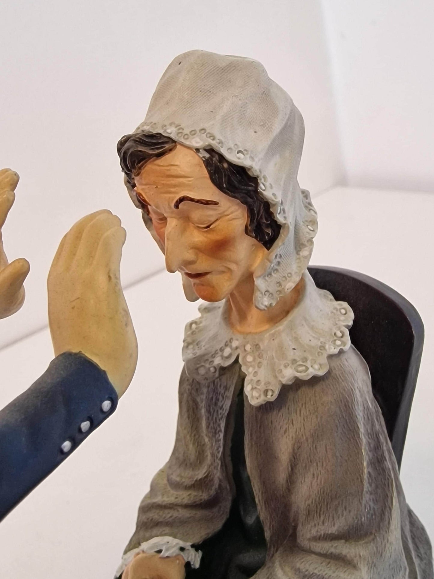 Honoré Daumier – hypnotiseur, mouseion museum figure, polystone, surrealism, limited edition retired collectable parastone figurine