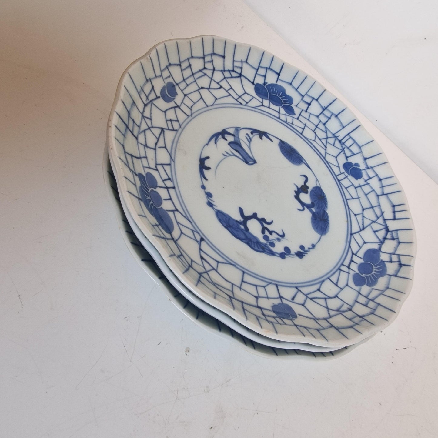 Set of 3 Antique 18th Century Arita Porcelain Plates – Blue and White Japanese Imari – Chrysanthemum & Cracked Ice Pattern