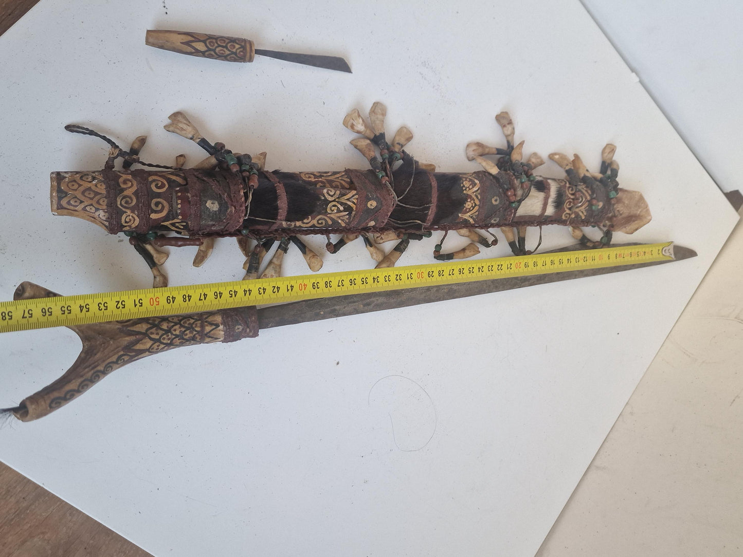 Authentic Dayak Mandau Sword – Borneo Tribal Headhunter Weapon with Real Teeth