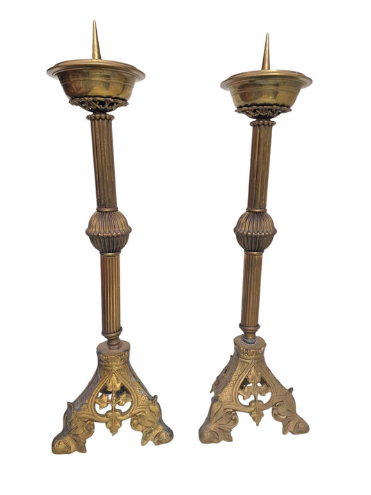xl Pair of Antique Neogothic Altar Candlesticks, Late 19th Century Brass Church Candle Holders – Gothic Revival Design (53 cm)