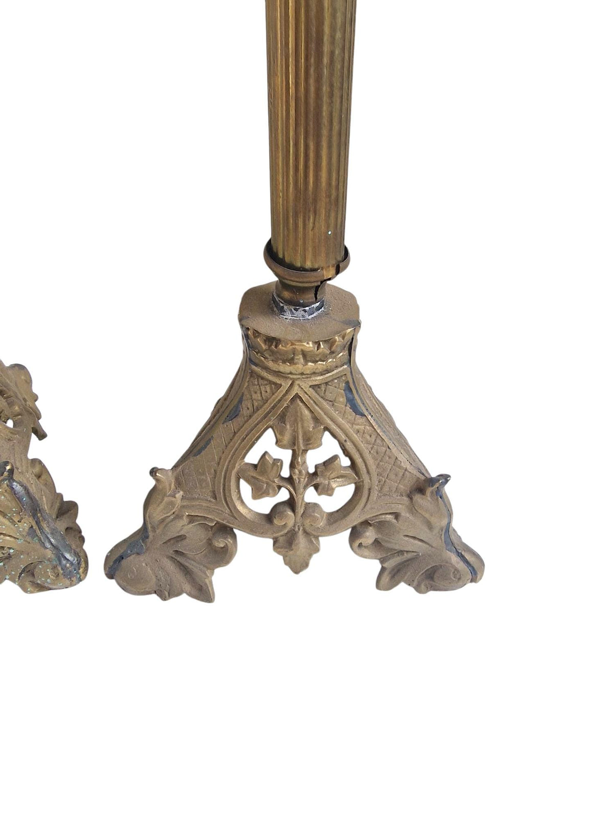 xl Pair of Antique Neogothic Altar Candlesticks, Late 19th Century Brass Church Candle Holders – Gothic Revival Design (53 cm)