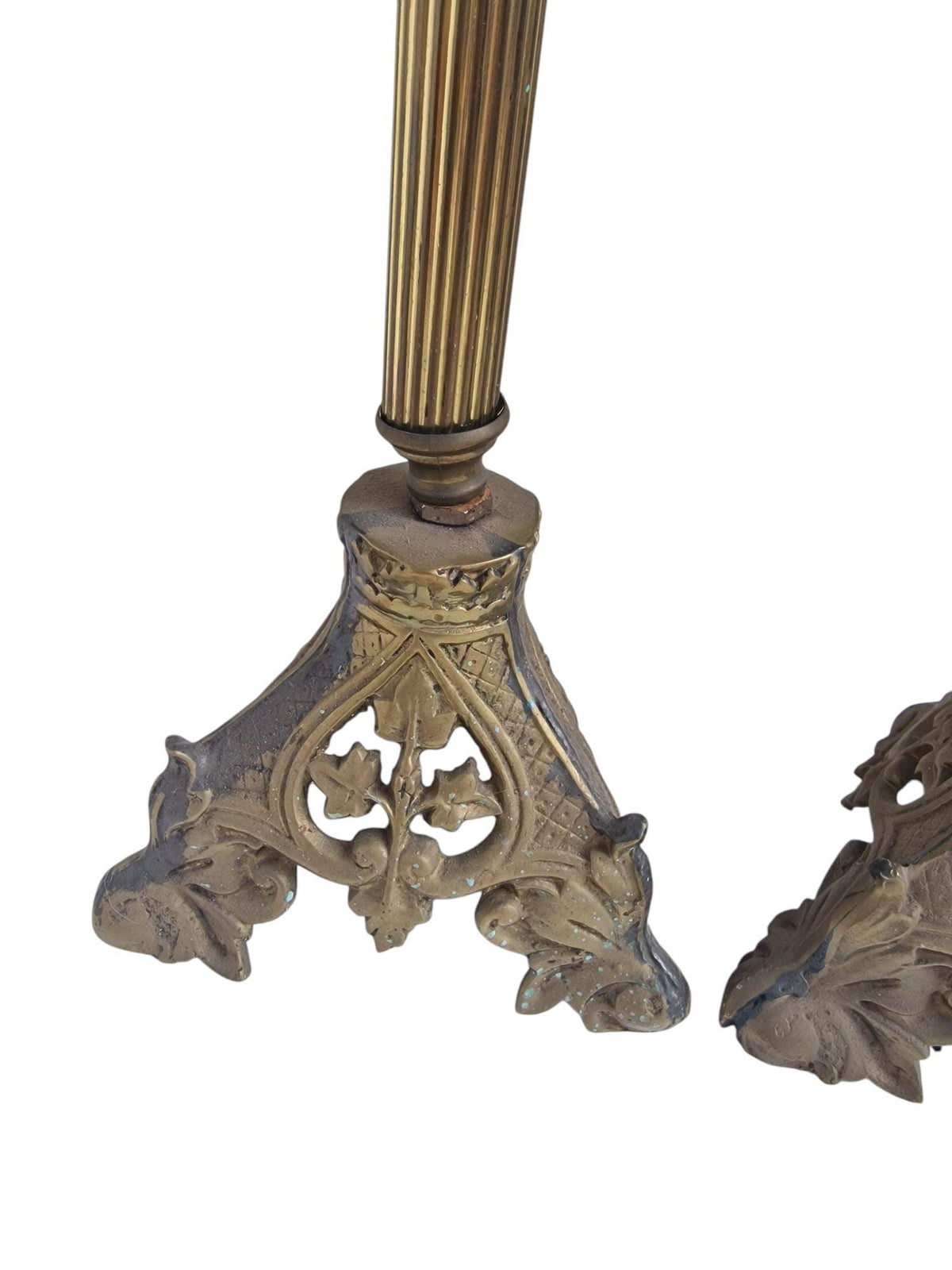 xl Pair of Antique Neogothic Altar Candlesticks, Late 19th Century Brass Church Candle Holders – Gothic Revival Design (53 cm)