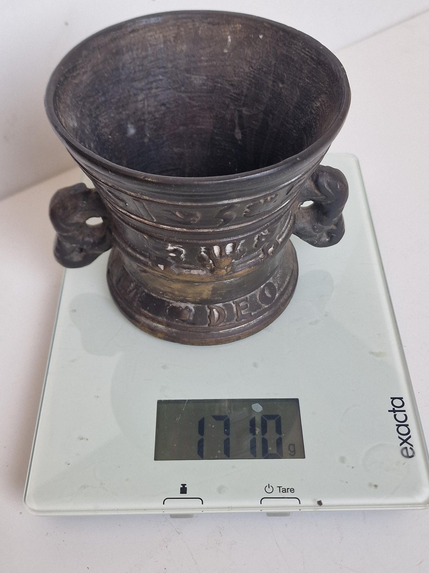 Renaissance Bronze Apothecary Mortar – Dated 1595 – “Laudate Deo” – Northern European Cast Bronze