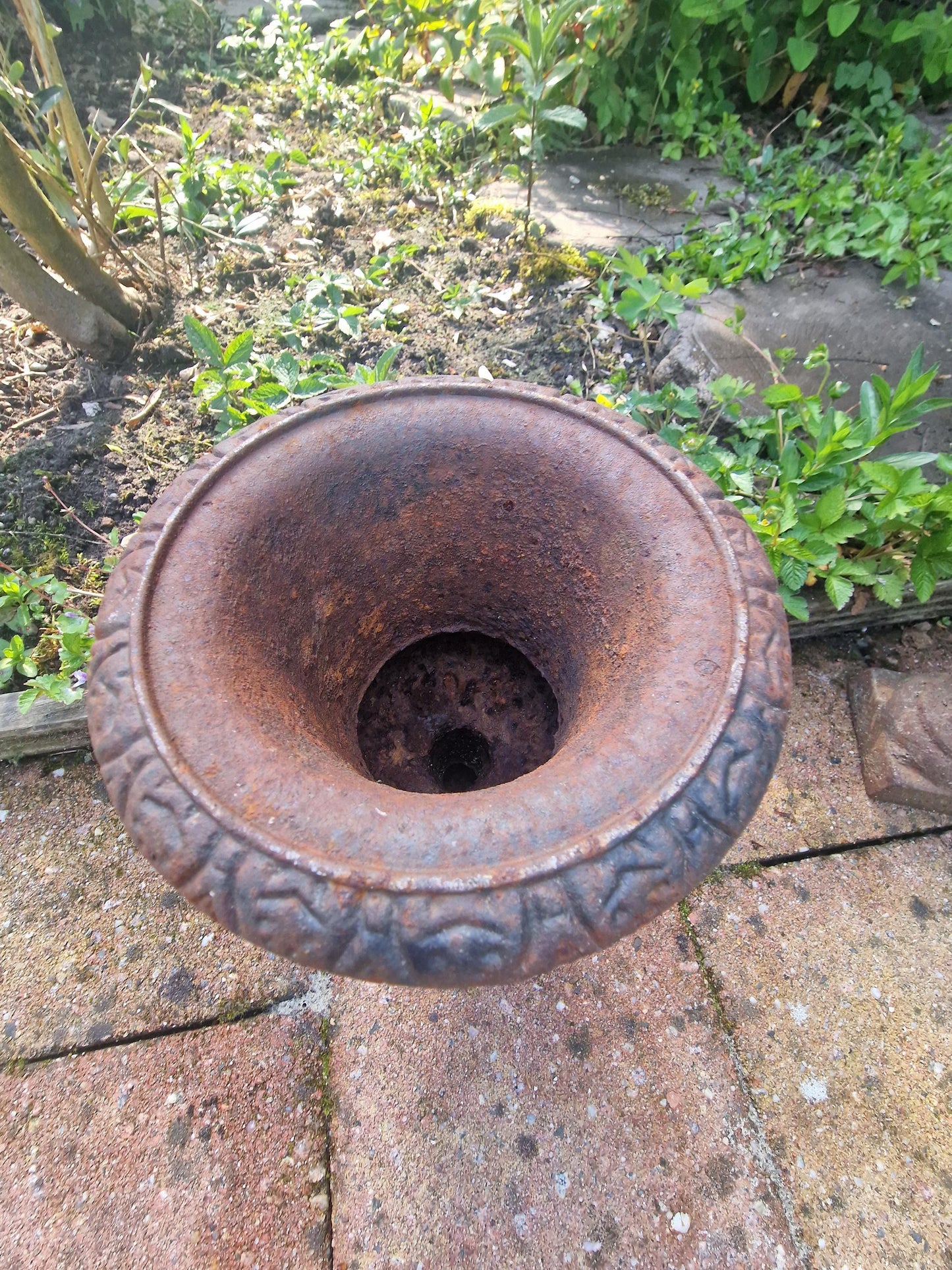garden vase planter antique french estate  vase ca 1900 art nouveau france cast iron jardiniere, h 24 cm
