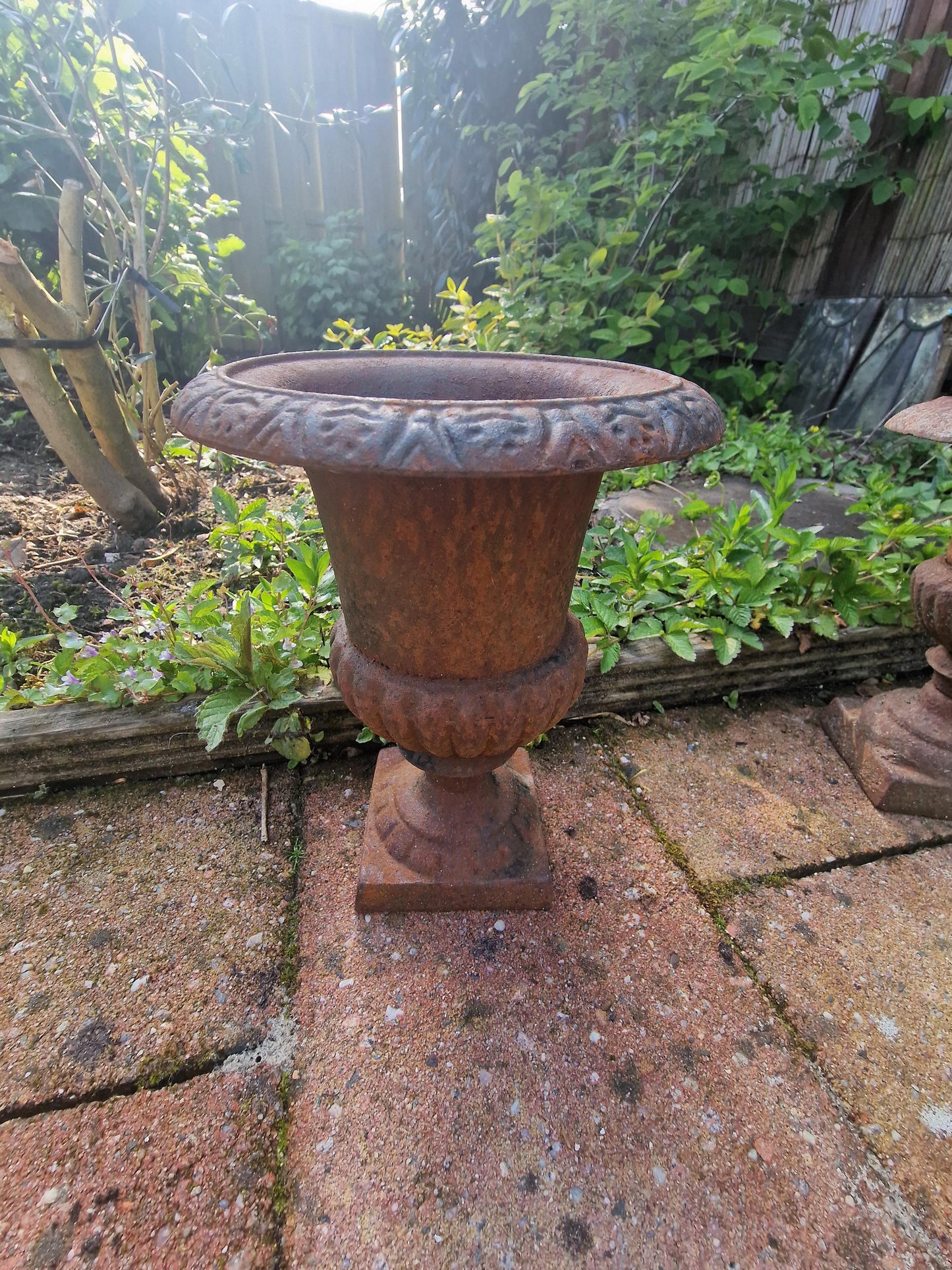 garden vase planter antique french estate  vase ca 1900 art nouveau france cast iron jardiniere, h 24 cm