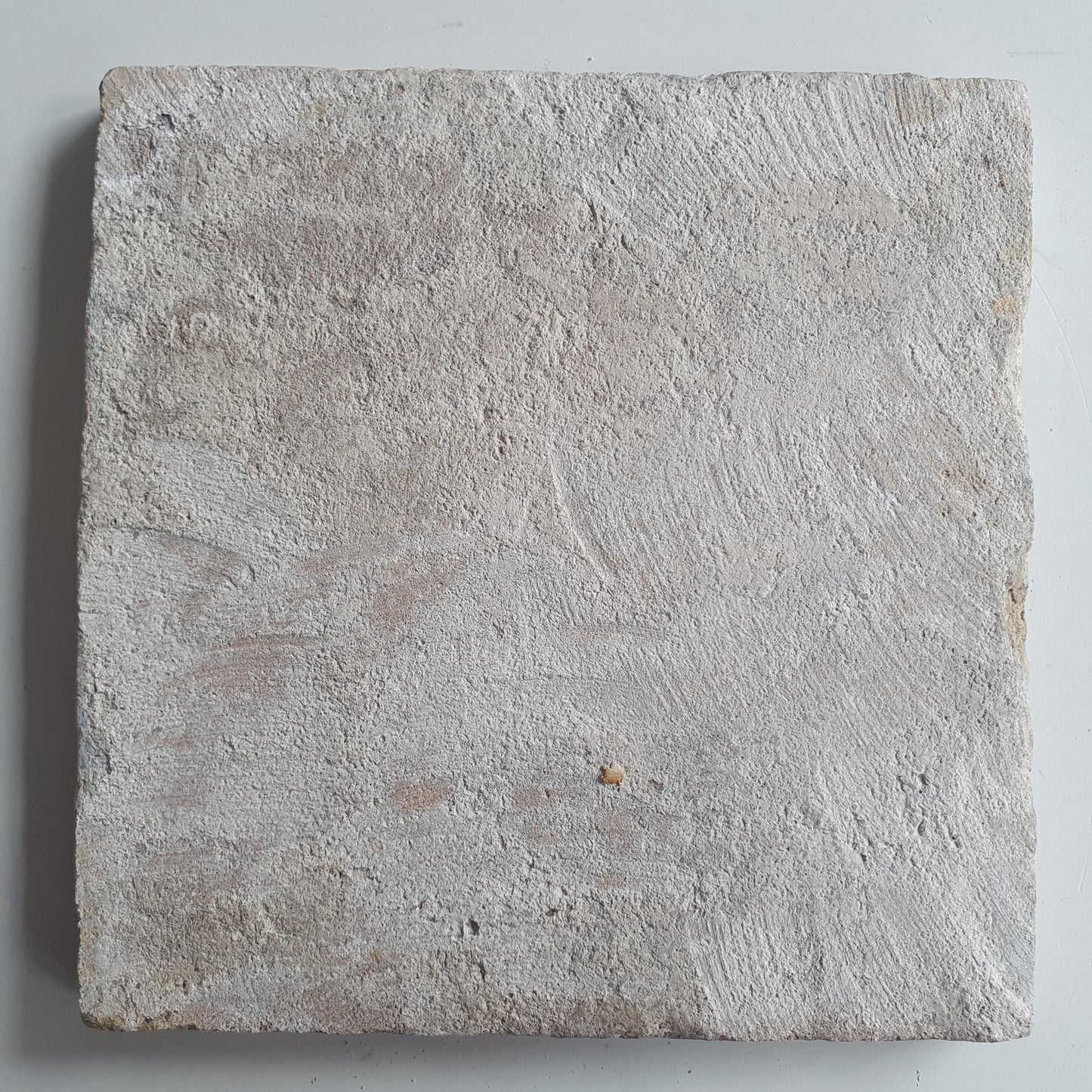 Antique Dutch circle Tile - wan-li cirkel - Dated around 1660, wan-li corner with rabbit