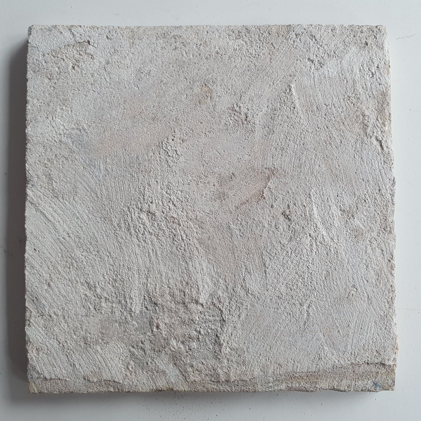Antique Dutch circle Tile - wan-li cirkel - Dated around 1660, wan-li corner with ostrich