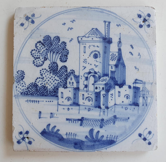 This Delft tile was made around 1670 in the Dutch city of Harlingen.