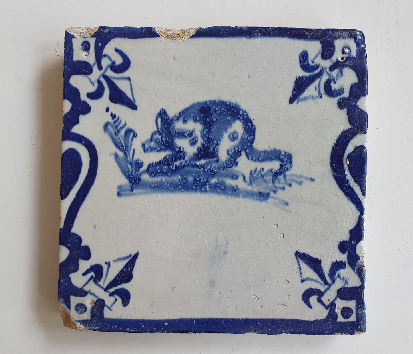 Antique Dutch Delft Tile – Rat Motif, 1640