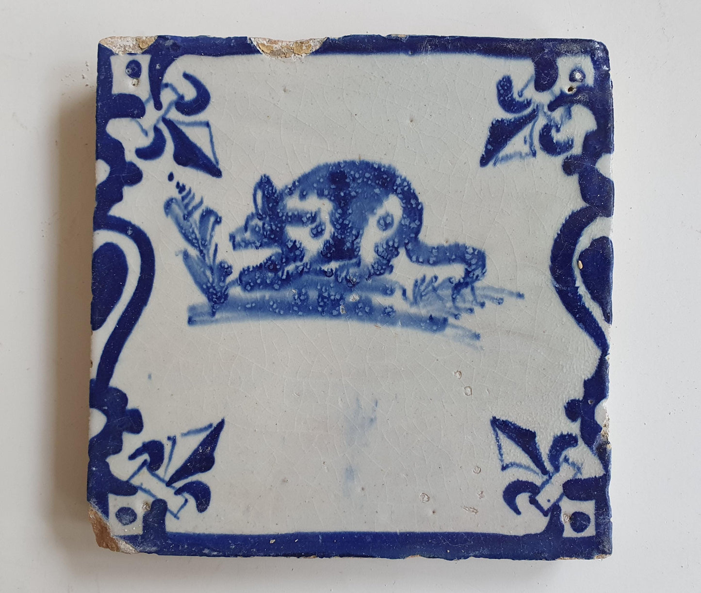 Antique Dutch Delft Tile – Rat Motif, 1640