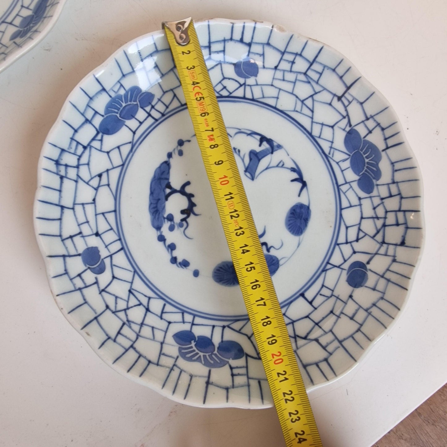 Set of 3 Antique 18th Century Arita Porcelain Plates – Blue and White Japanese Imari – Chrysanthemum & Cracked Ice Pattern