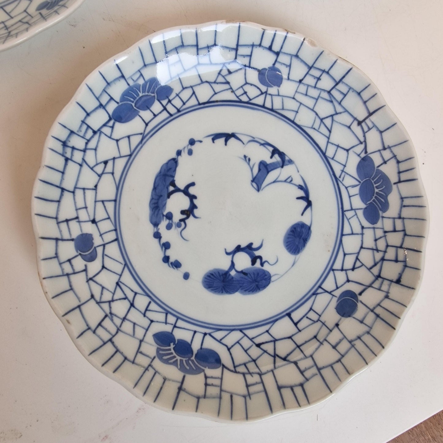 Set of 3 Antique 18th Century Arita Porcelain Plates – Blue and White Japanese Imari – Chrysanthemum & Cracked Ice Pattern