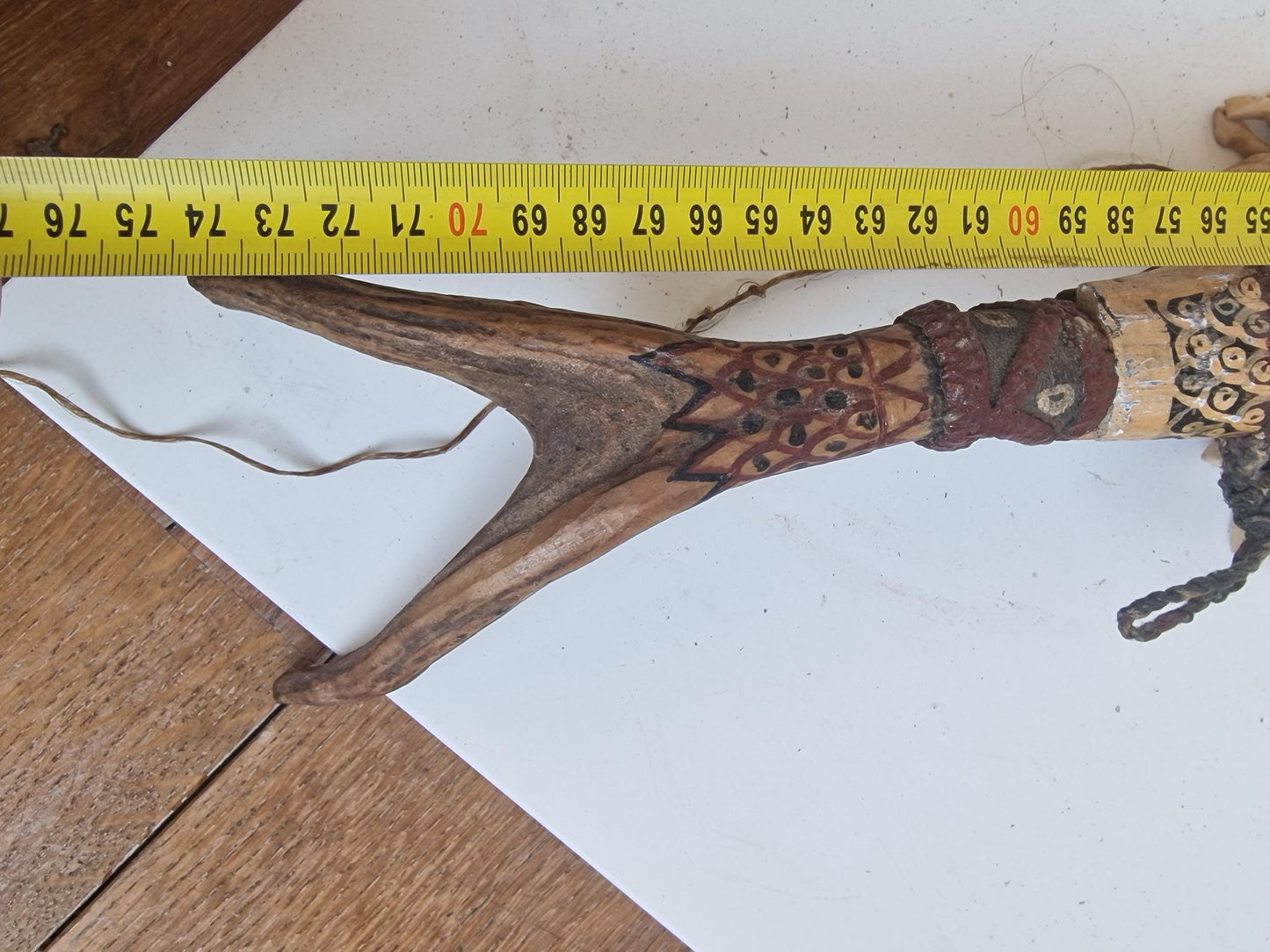 Authentic Dayak Mandau Sword – Borneo Tribal Headhunter Weapon with Real Teeth & Fur