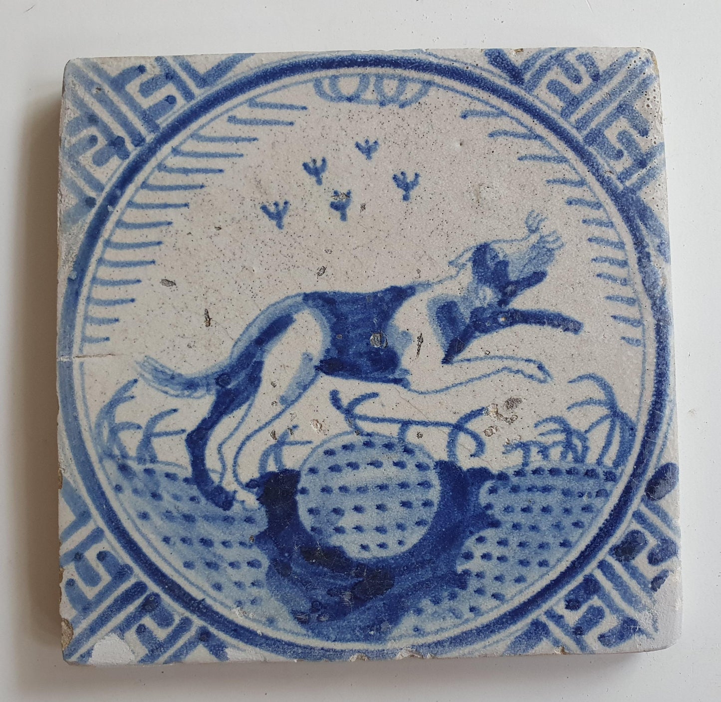 Antique Dutch Tile - dog Rotterdam Kroontegel, Rotterdamse, hond - Dated around 1600-1625, RARE