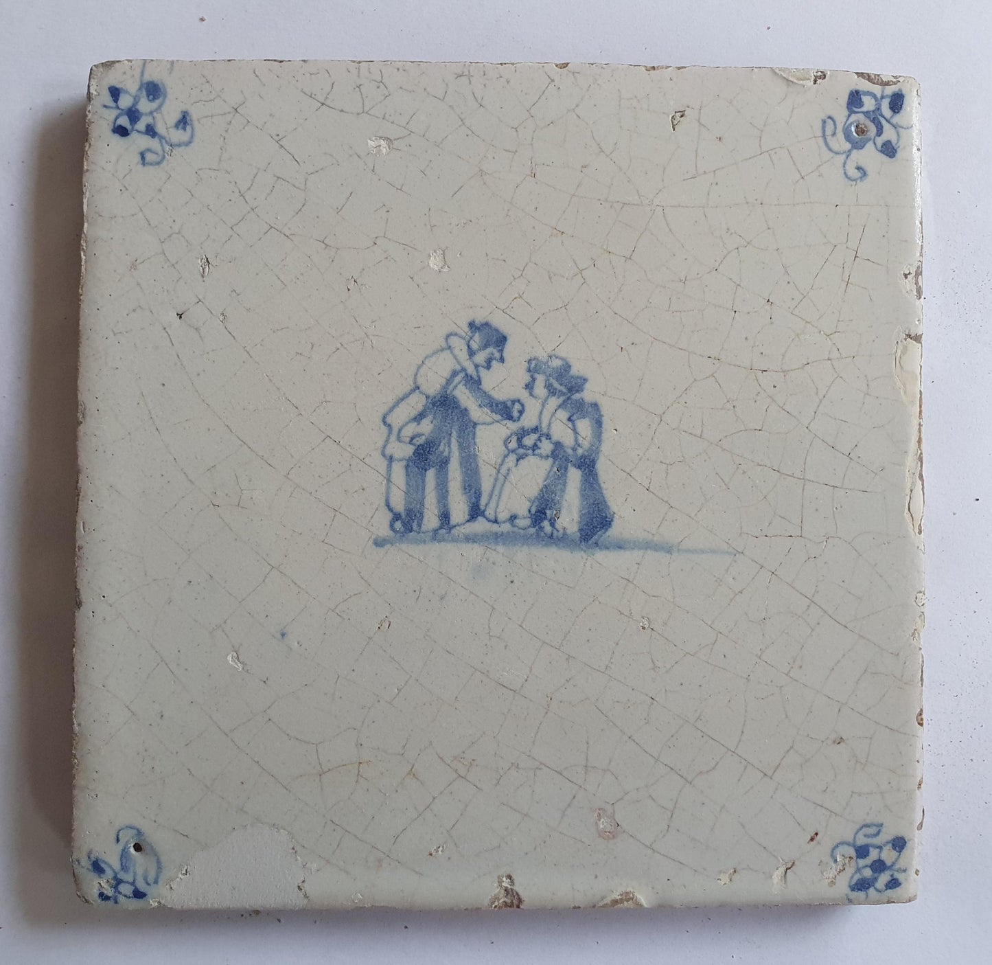 Dutch antique tile, 17th century, child,s play  talking men 1660 rare !