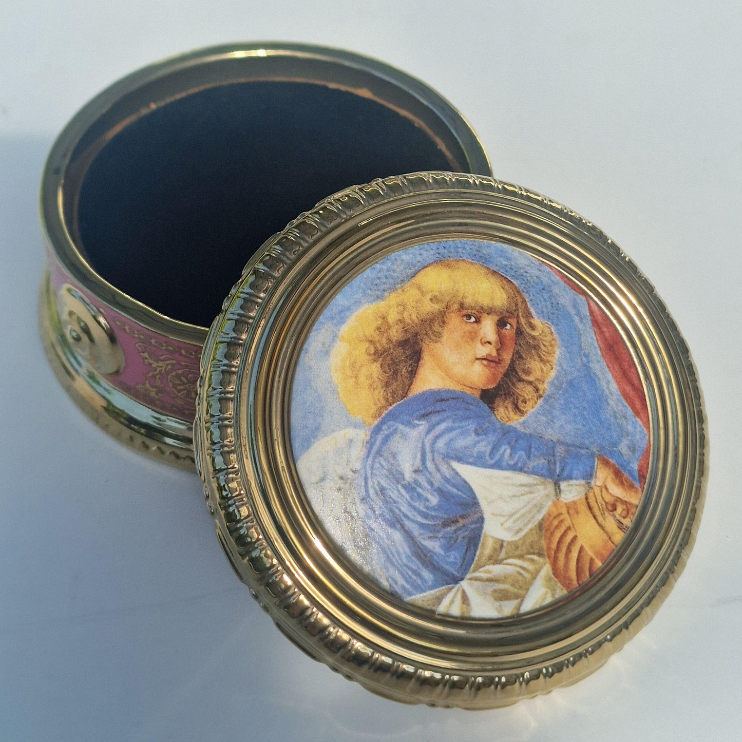 Franklin Mint Angels Vatican Music Box, Handel Aria, angel porcelain, Origin: Official Museums Collection