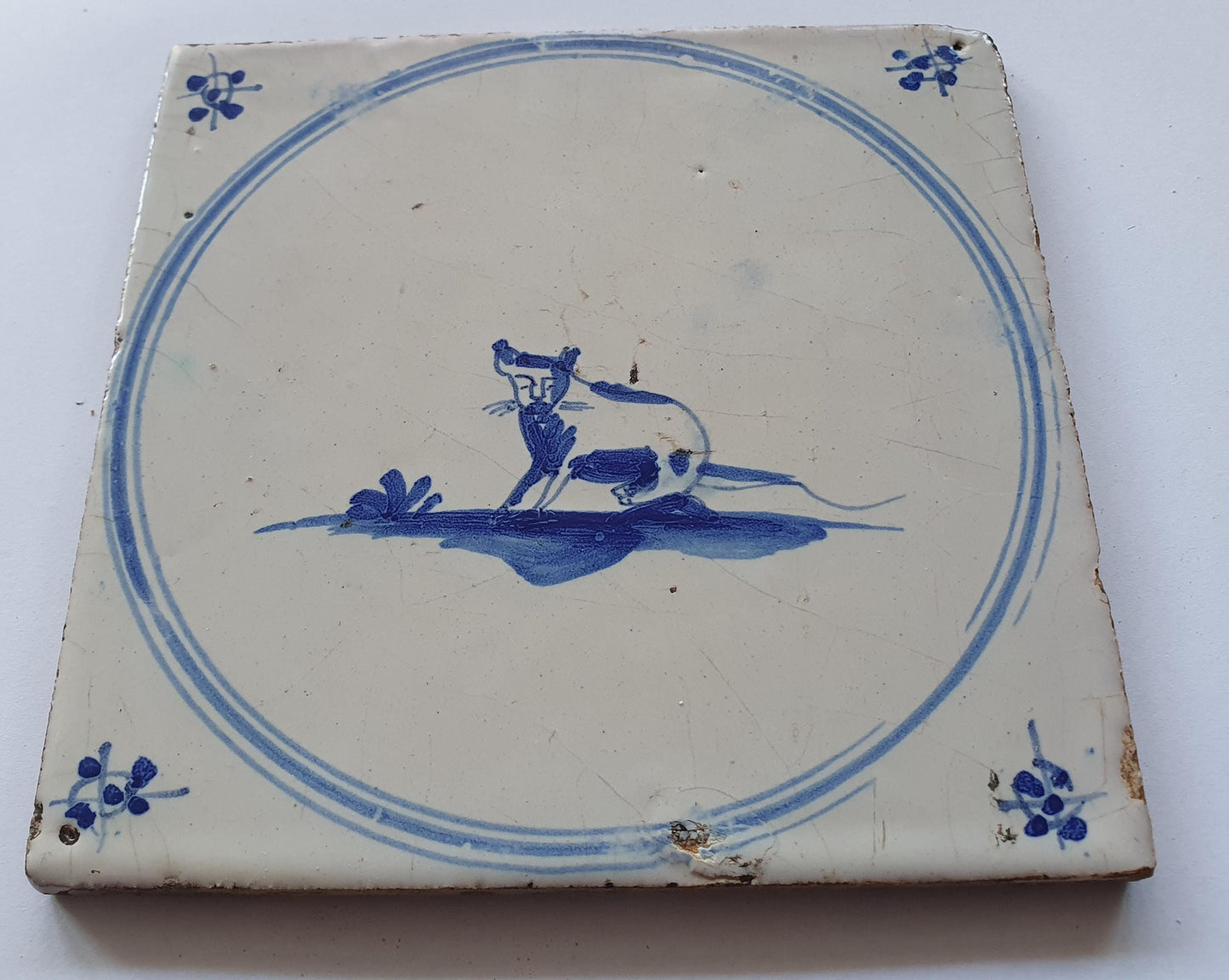 This charming Delft tile was made around 1780 and is of the iconic 'Springer' type.